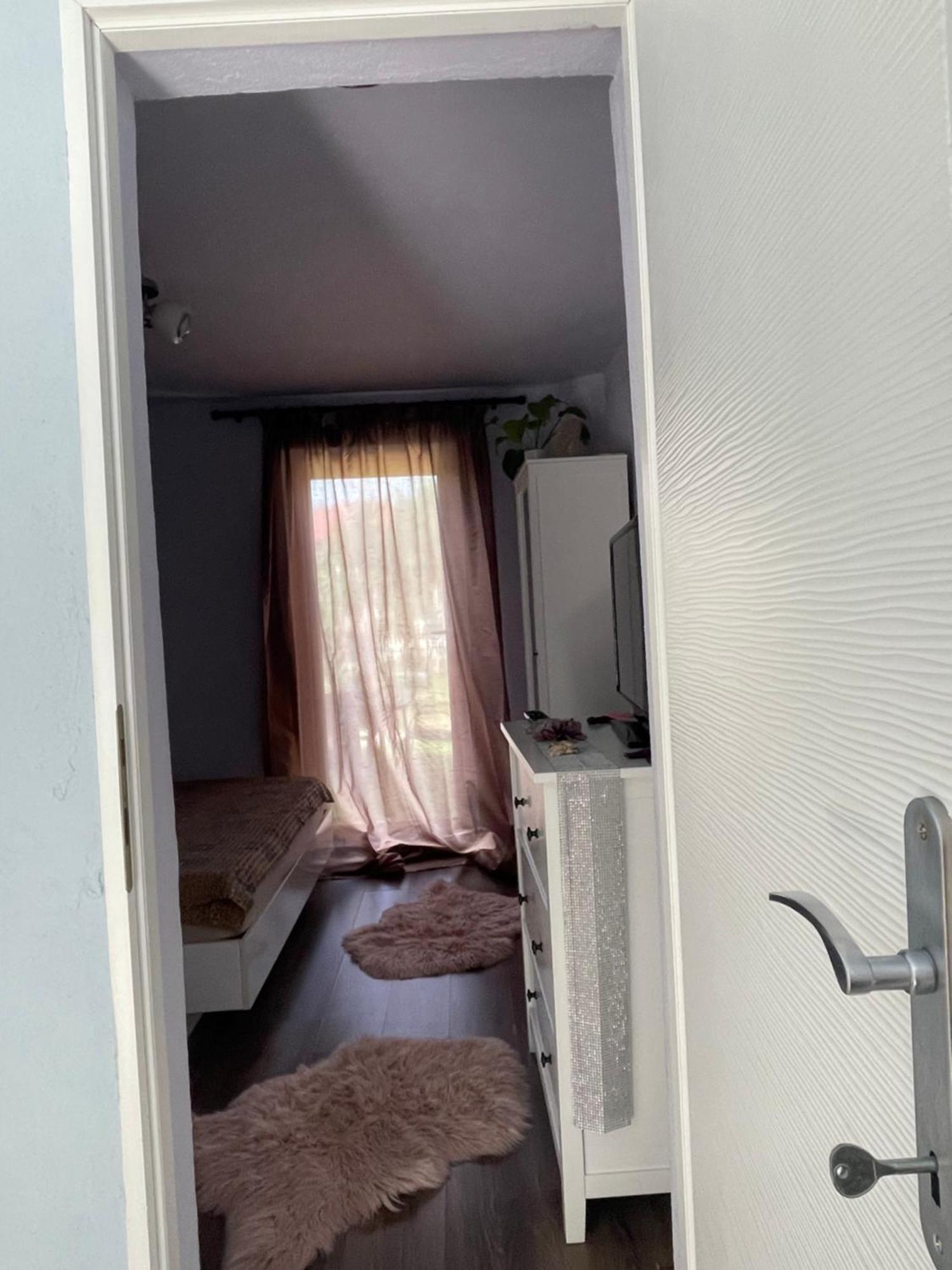 Ferienwohnung Garsoniera La Casa Timişoara Exterior foto
